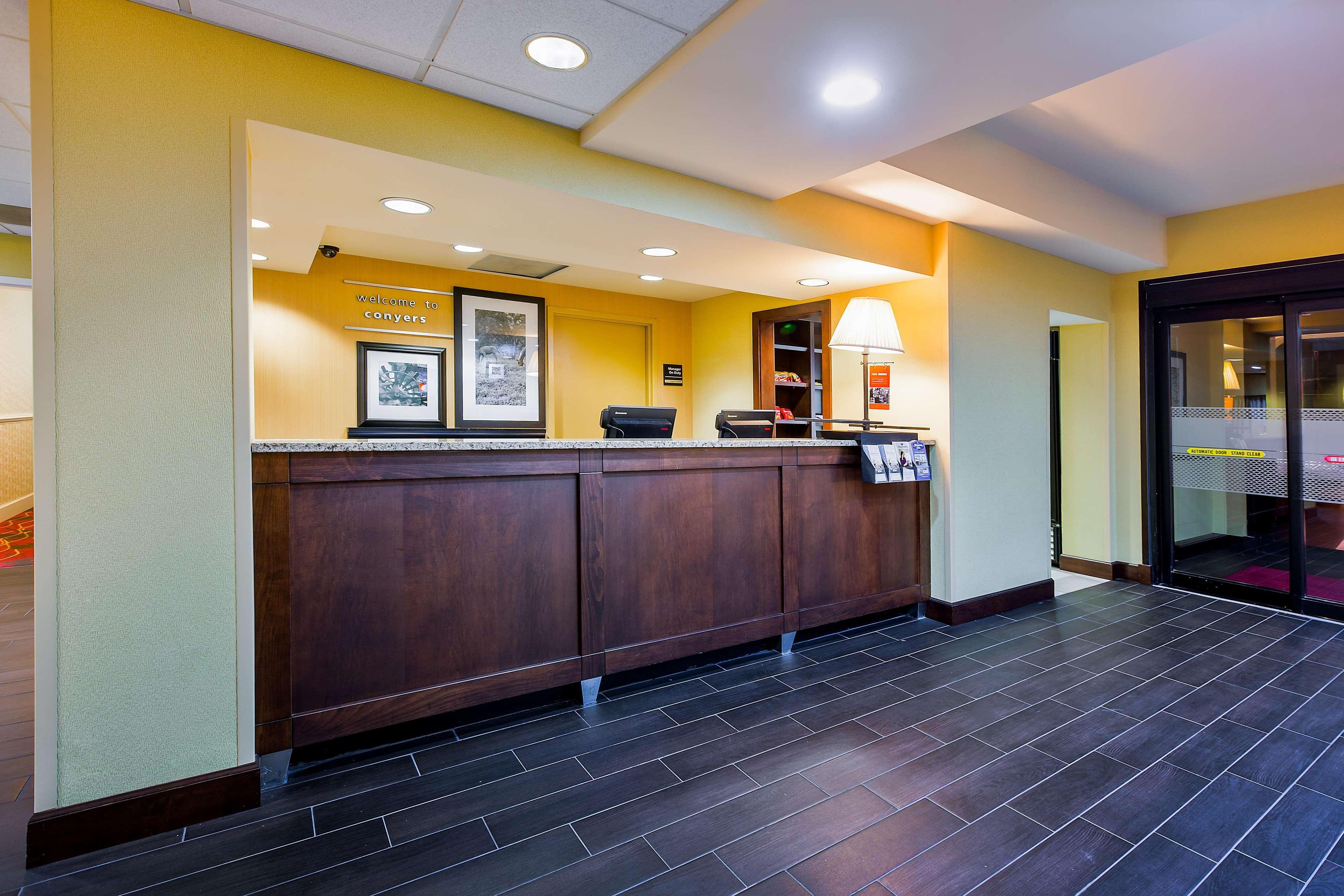 Hampton Inn Conyers Eksteriør billede