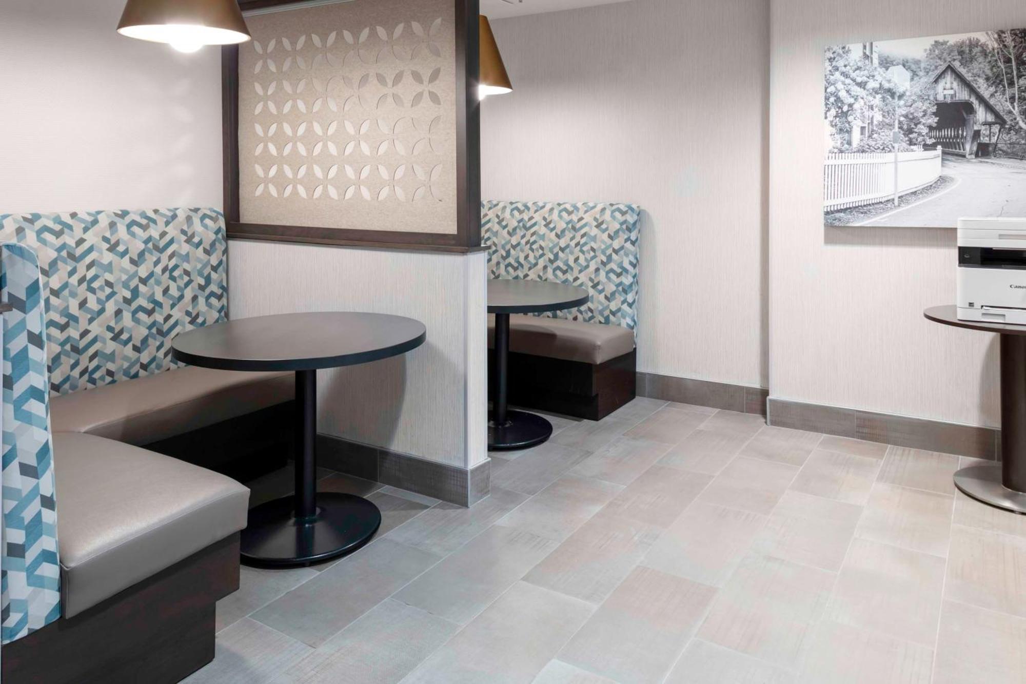 Hampton Inn Conyers Eksteriør billede